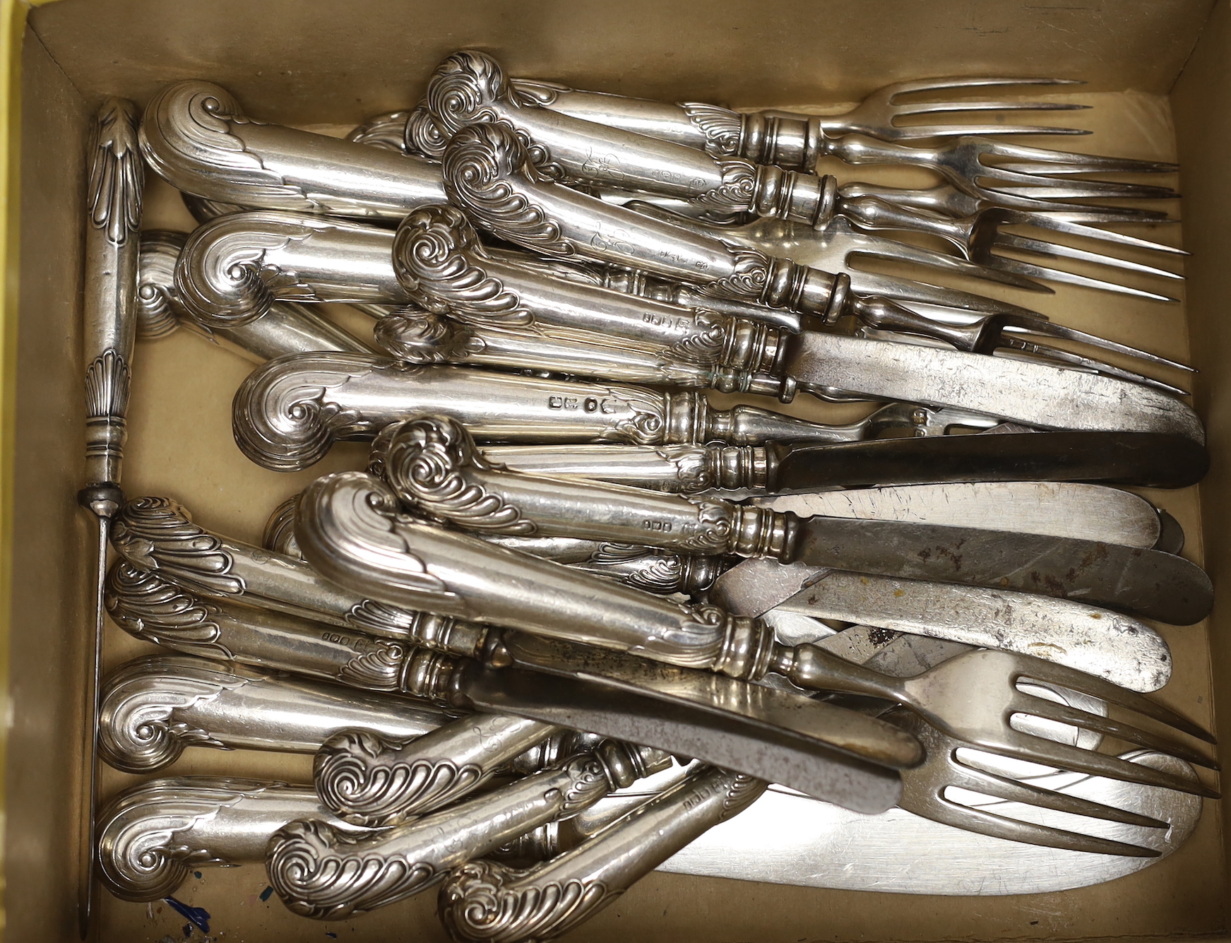 Four Victorian silver pistol handled dessert forks and five matching knives, Goldsmiths & Silversmiths Co Ltd, Sheffield, 1882, knife 21.6cm, together with six late Victorian matched silver pistol handled steel tea forks